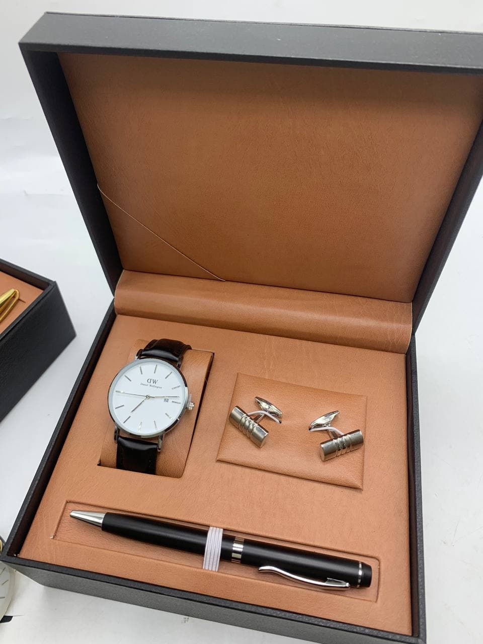 Affordable DW Watch, Cufflinks and Pen Combo